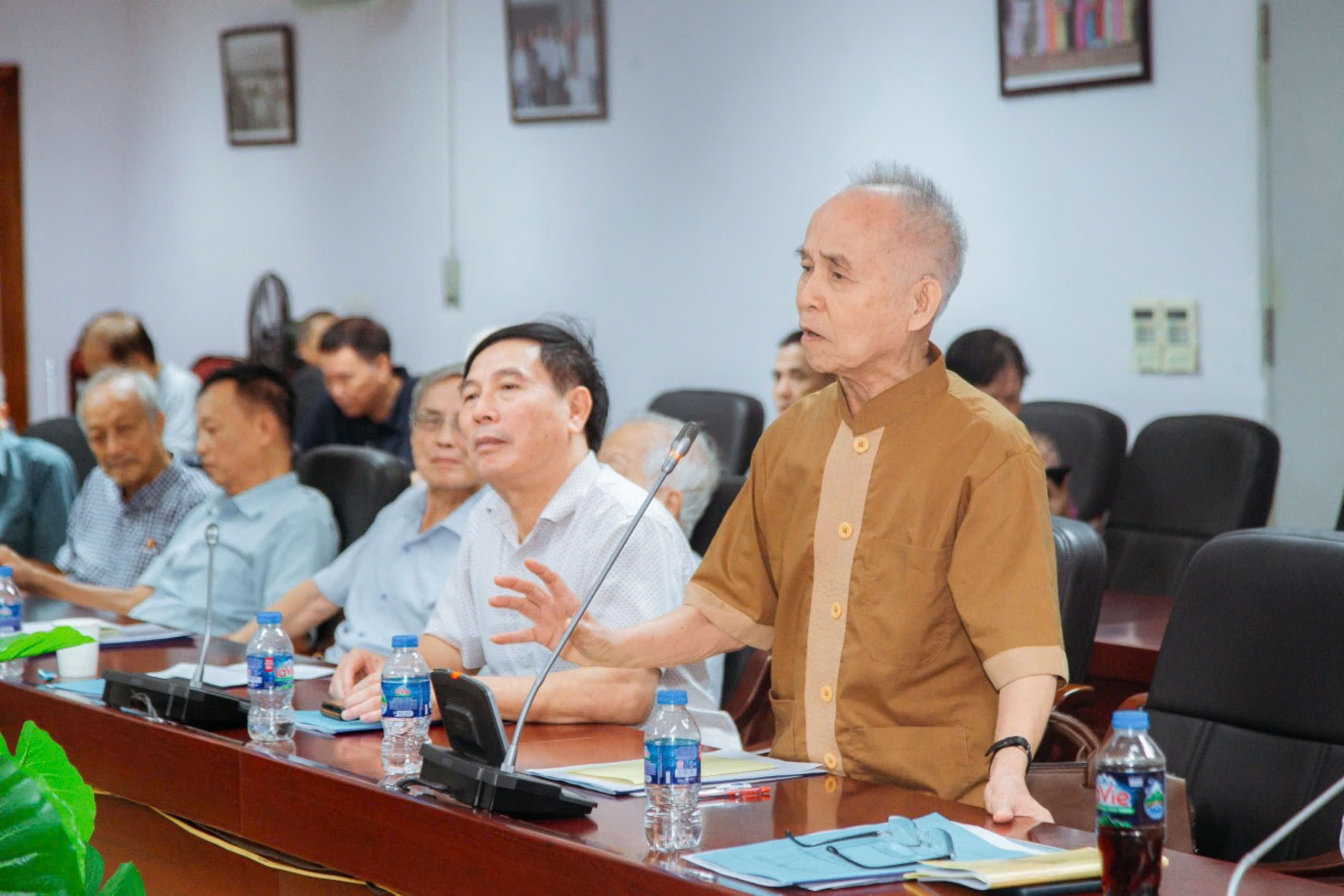 Read more about the article Tự chữa bệnh hay thầy thuốc chữa bệnh cho bạn?